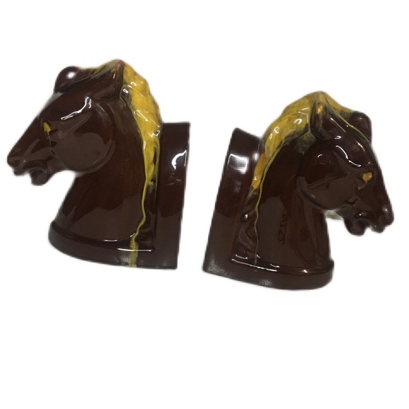 Blue Mountain Pottery Bookends - Picture 4 of 12